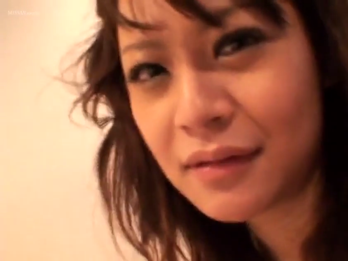 室内 · 渴望 · 眼睛特写 · 汗水痕迹