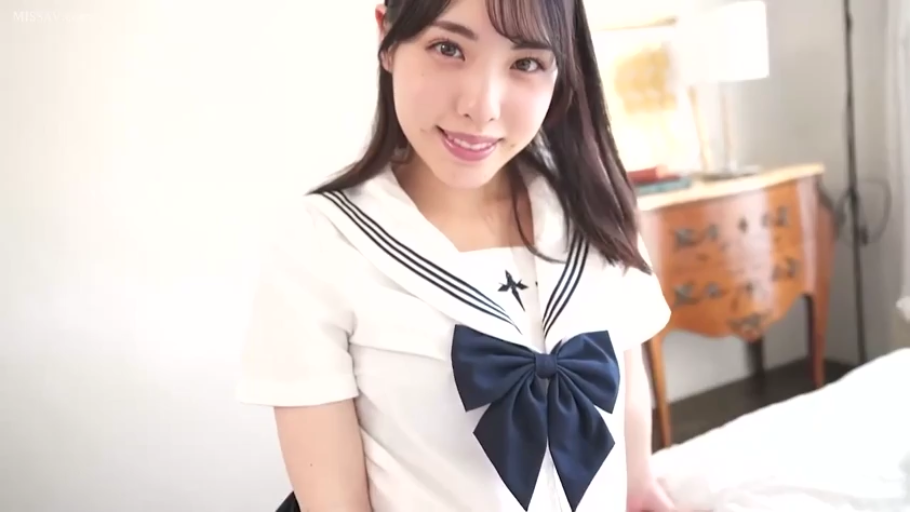 卧室 · 温柔 · 深蓝色领结 · 头部及肩部特写