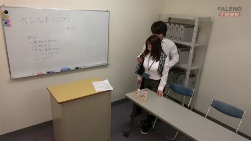 办公室 · 站姿 · 全景 · 职业装