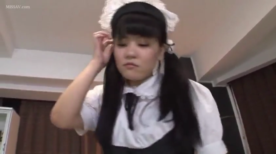 卧室 · 若有所思 · 黑色围裙 · 头部特写 · 女仆头饰