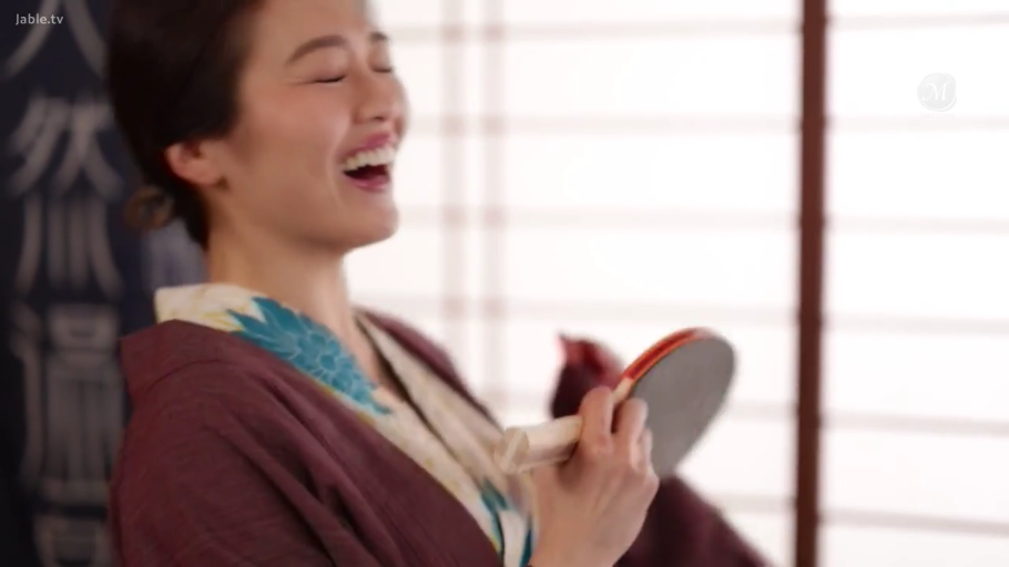 半身 · 剧情 · 开怀大笑 · 浴衣 · 乒乓球室 · 运动姿势 · 打乒乓球 · 乒乓球拍