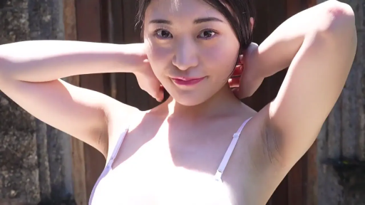 室内 · 腋下特写 · 诱惑 · 白色吊带内衣 · 无毛腋下