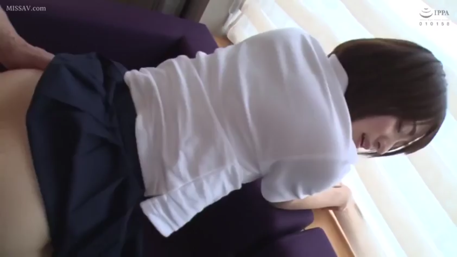 室内 · 迷离 · 性行为 · 短裙 · 臀部 · 趴跪姿 · JK制服 · 紫色沙发