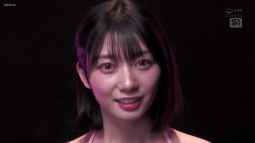 温柔 · 面部特写 · 摄影棚 · 吊带