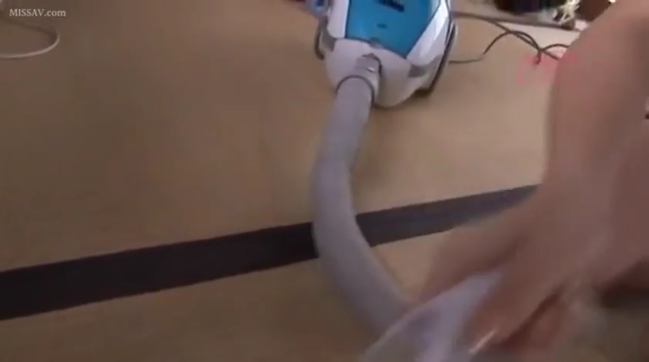 家用吸尘器 · 室内卧室或客厅 · 手持吸尘器管道