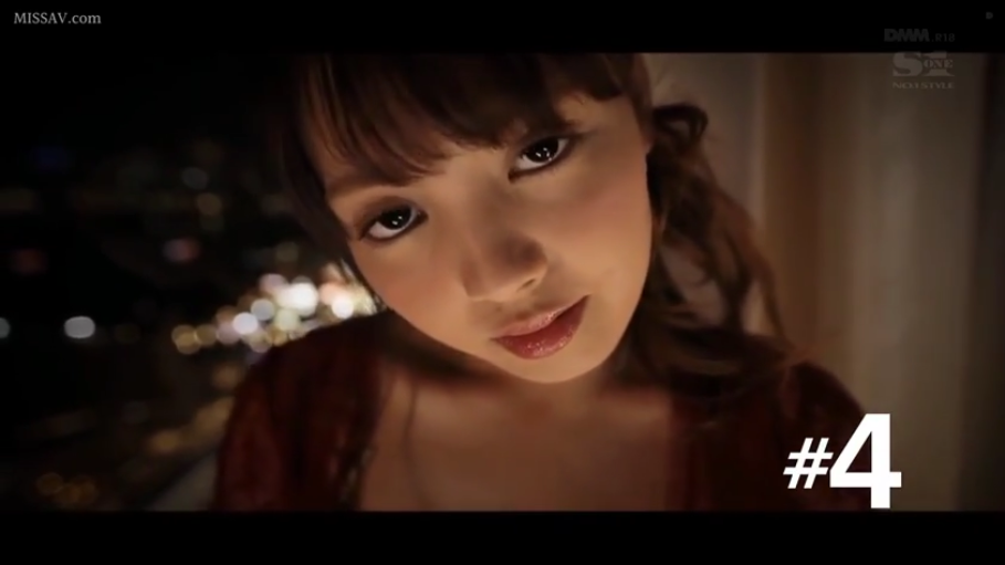 脸部特写 · 注视 · 诱惑 · 酒店 · 夜景 · 蕾丝上衣 · 前倾