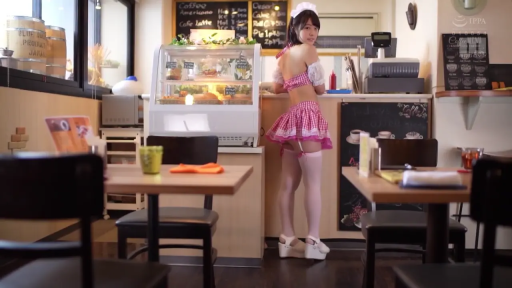 全身 · 回眸 · 粉色女仆装 · 咖啡厅